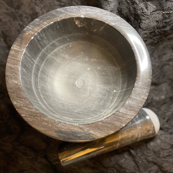 Crate & Barrel Marble Mortar And Pestle - Picture 3 of 3